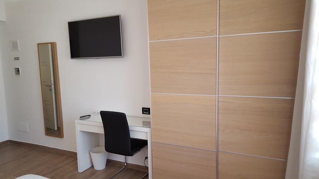 Luce Di Luna Luxury Suites Рим Экстерьер фото