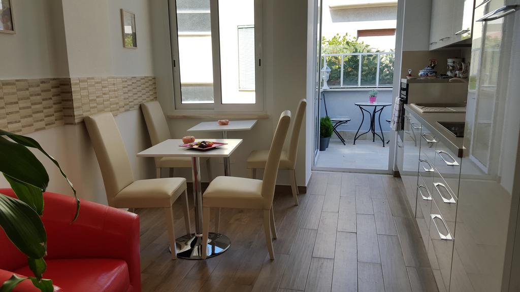 Luce Di Luna Luxury Suites Рим Экстерьер фото